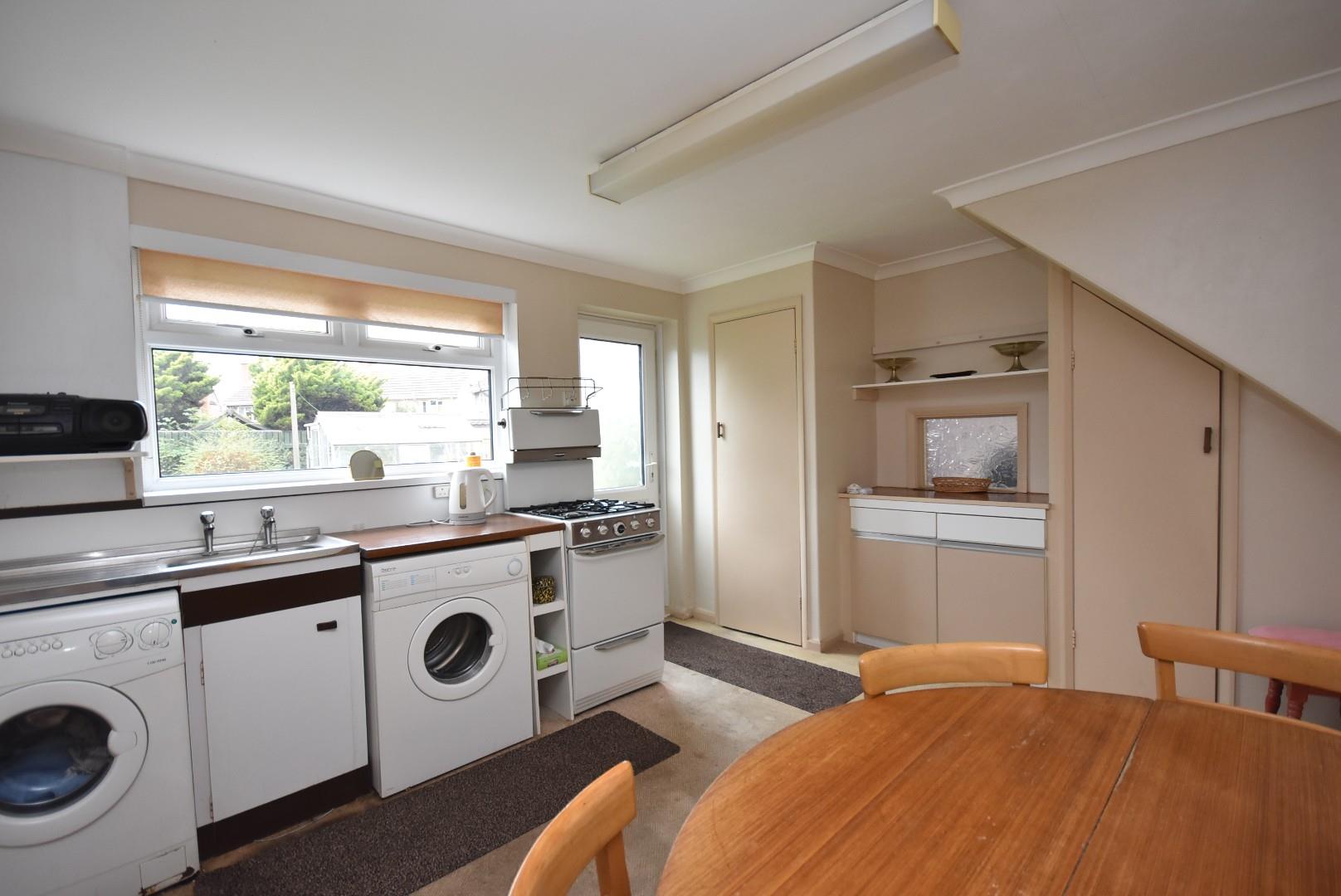 32 Laburnum Way, Penarth, CF64 3NF